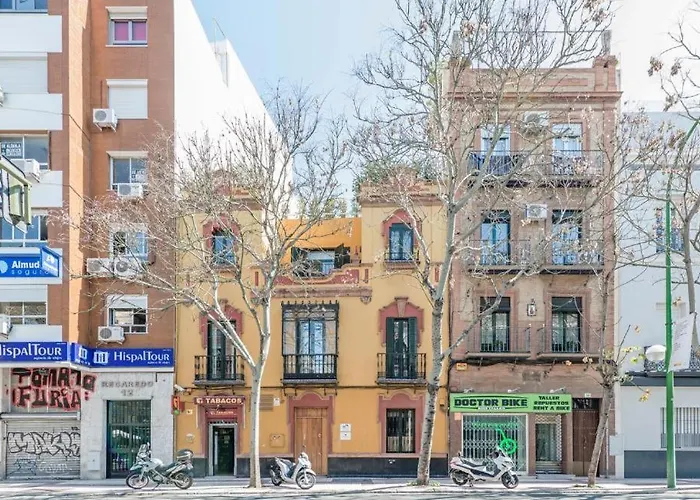Recaredo Apartments